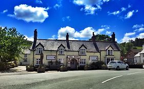 Hand Llanarmon